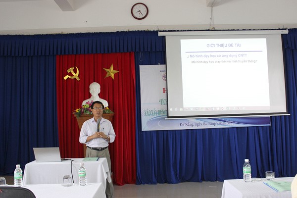 Hội thảo khoa học “ Tích hợp ứng dụng Công nghệ Thông tin và Truyền thông vào xây dựng và phát triển đề cương môn học trong chương trình đào tạo”.